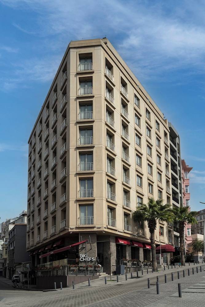 Continental Hotel Pera 1