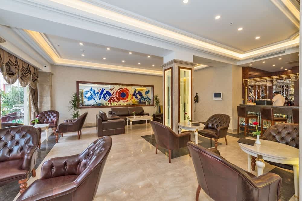 Glorious Hotel 2