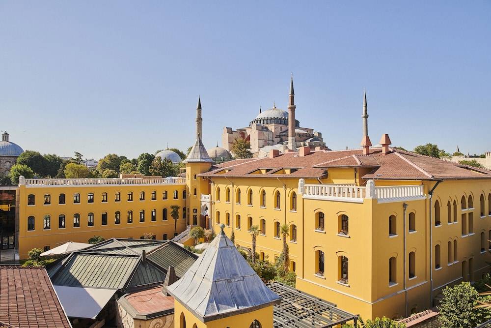 Four Seasons Hotel Istanbul at Sultanahmet 1