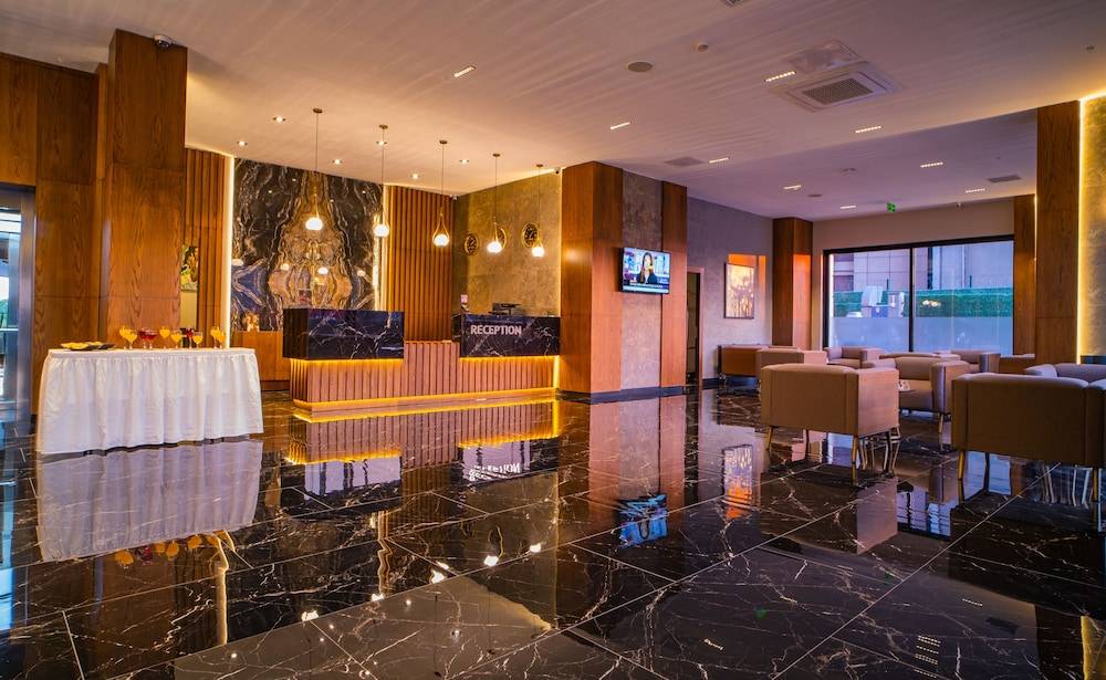 Mayi Hotel 2