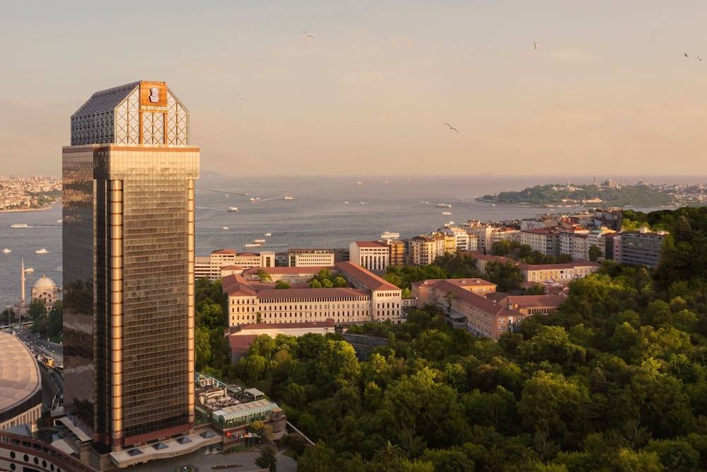 The Ritz-Carlton, Istanbul at the Bosphorus 1