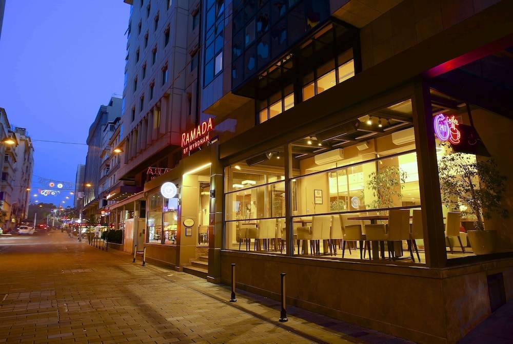 Ramada By Wyndham İstanbul Taksim 1