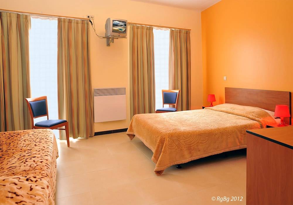 Hotel The Moon 2