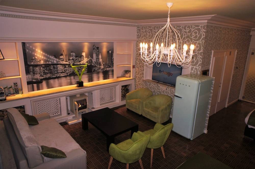 J and R Brussels City Apartment 1