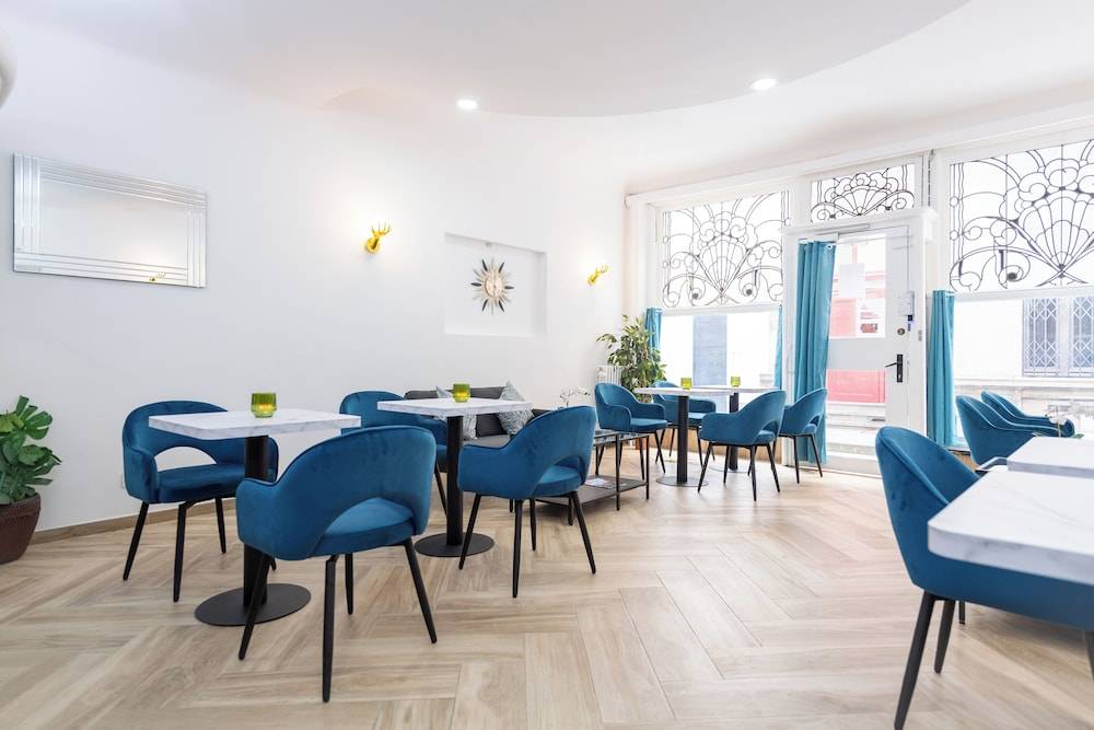 Hotel Abberdeen 2