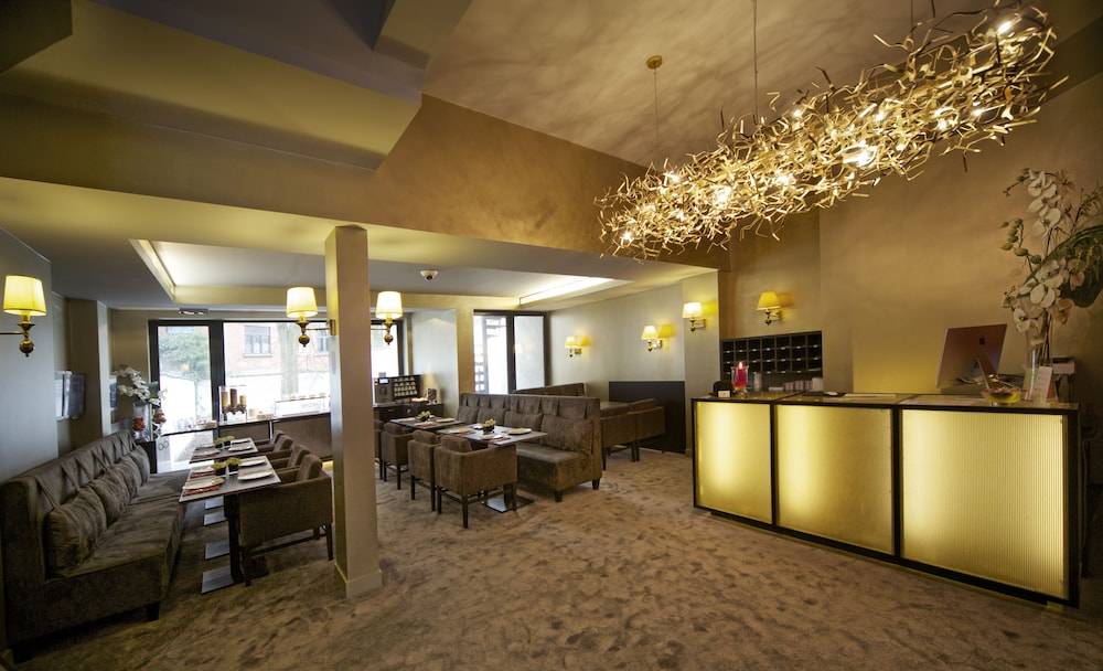 Hotel The Neufchatel 2
