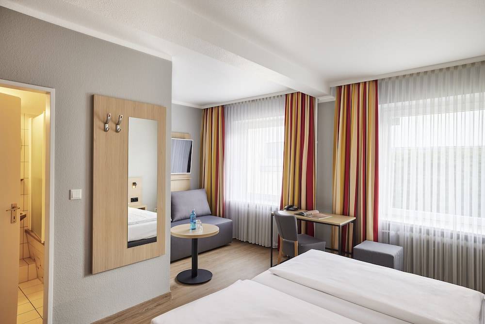 Hotel Central Hamburg 1