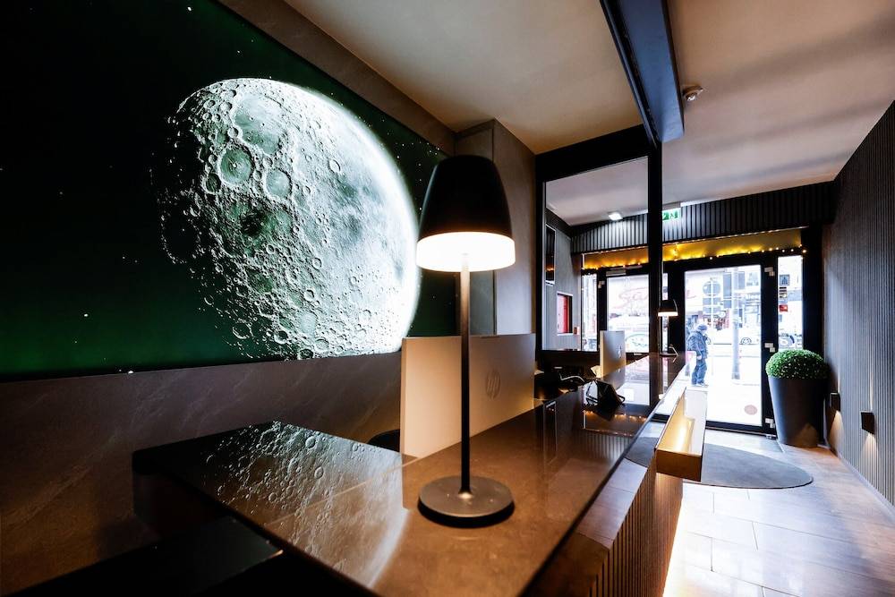 Sleephotels Cosmos 1