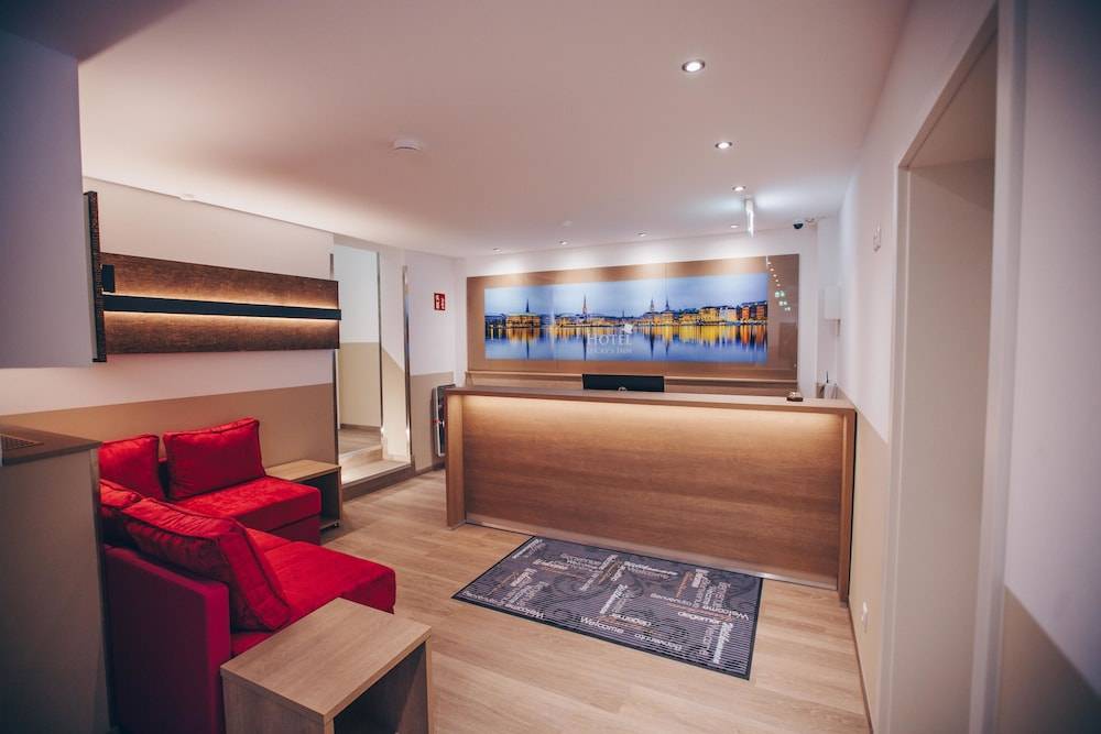 Hotel Luckys Inn 2