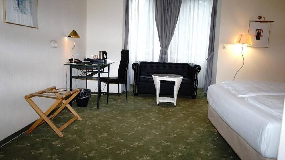 Entrée Groß Borstel Garni Hotel 1