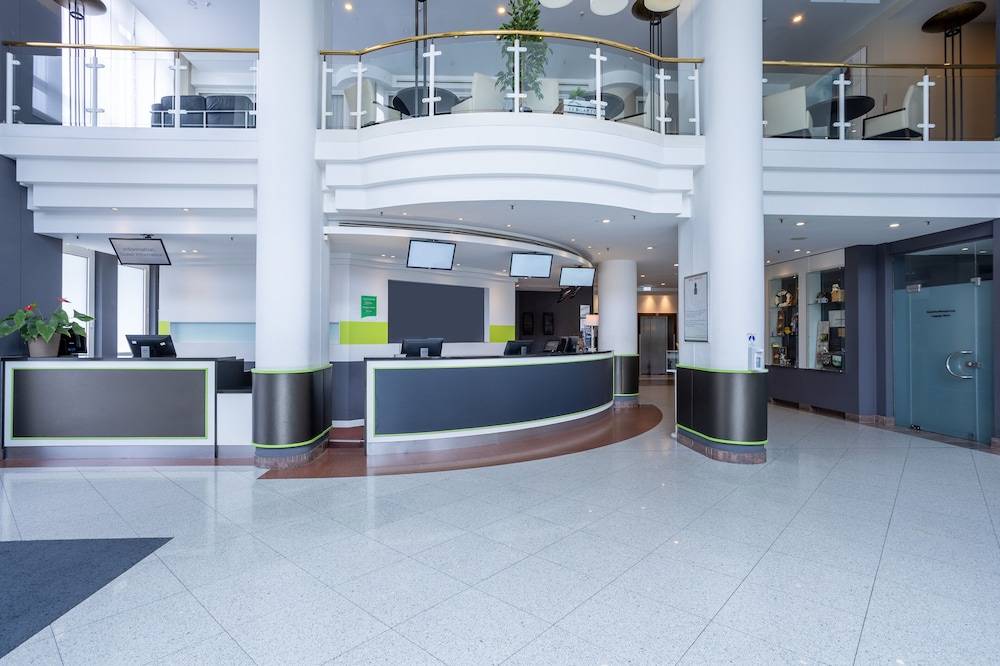 HI Hotel International Hamburg 2