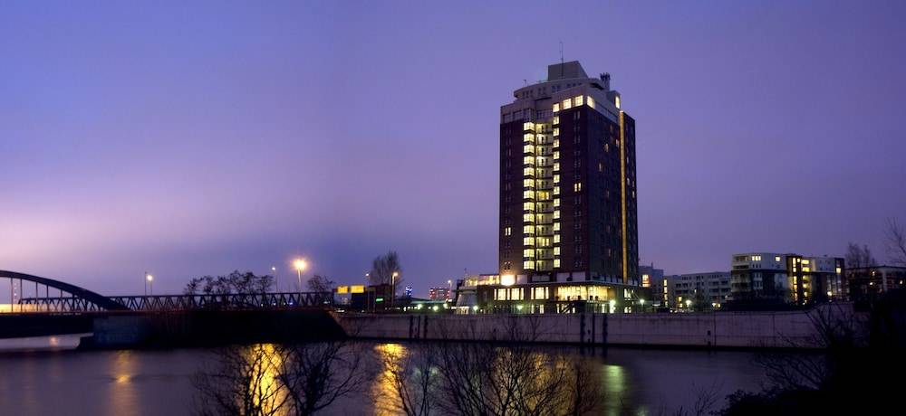 HI Hotel International Hamburg 1