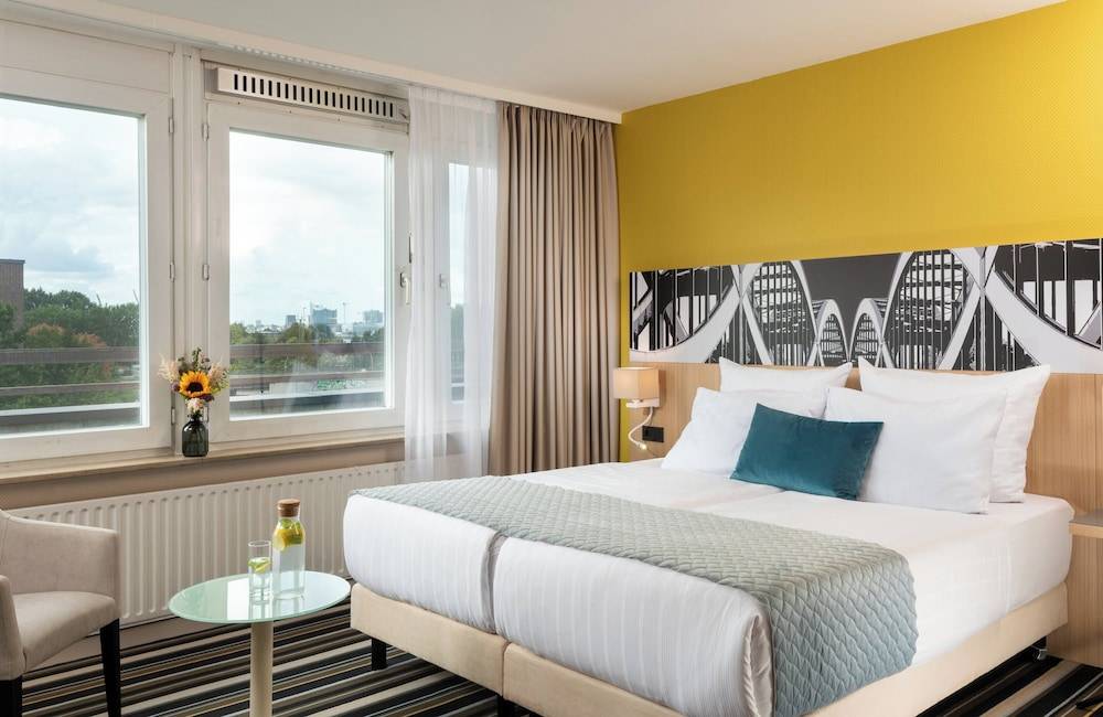 Leonardo Hotel Hamburg Elbbrücken 1