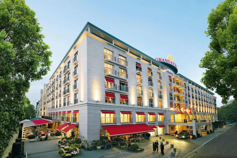 GRAND ELYSEE Hamburg 1