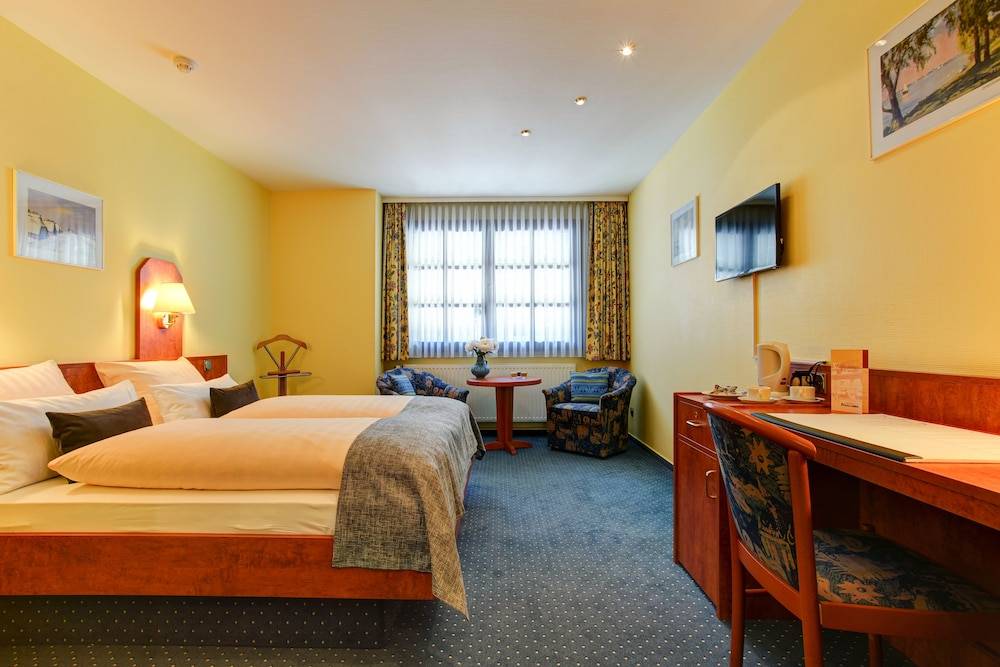 Hotel Elbinsel 1