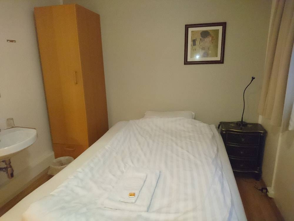 Alba Guesthouse 2