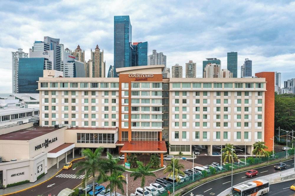 Courtyard by Marriott Panama Multiplaza Mall 1