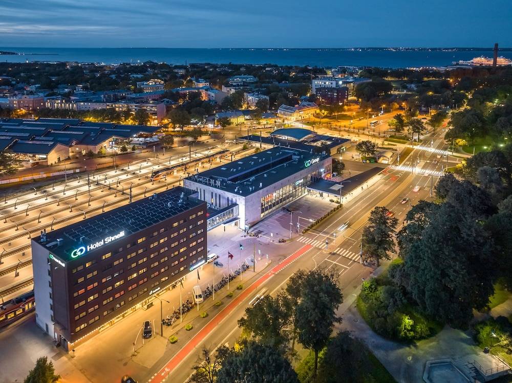 Go Hotel Shnelli 1