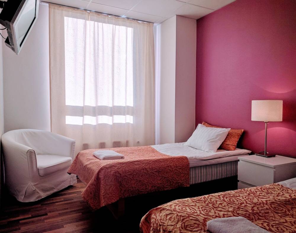 Center Hotel 1