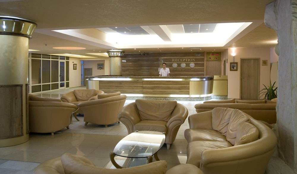 Hotel Sandy Beach 1