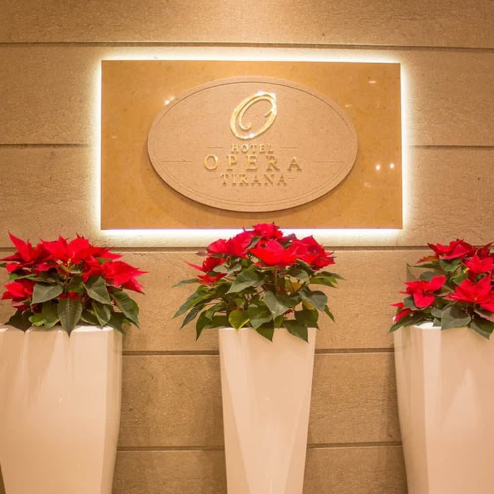 Hotel Opera 2