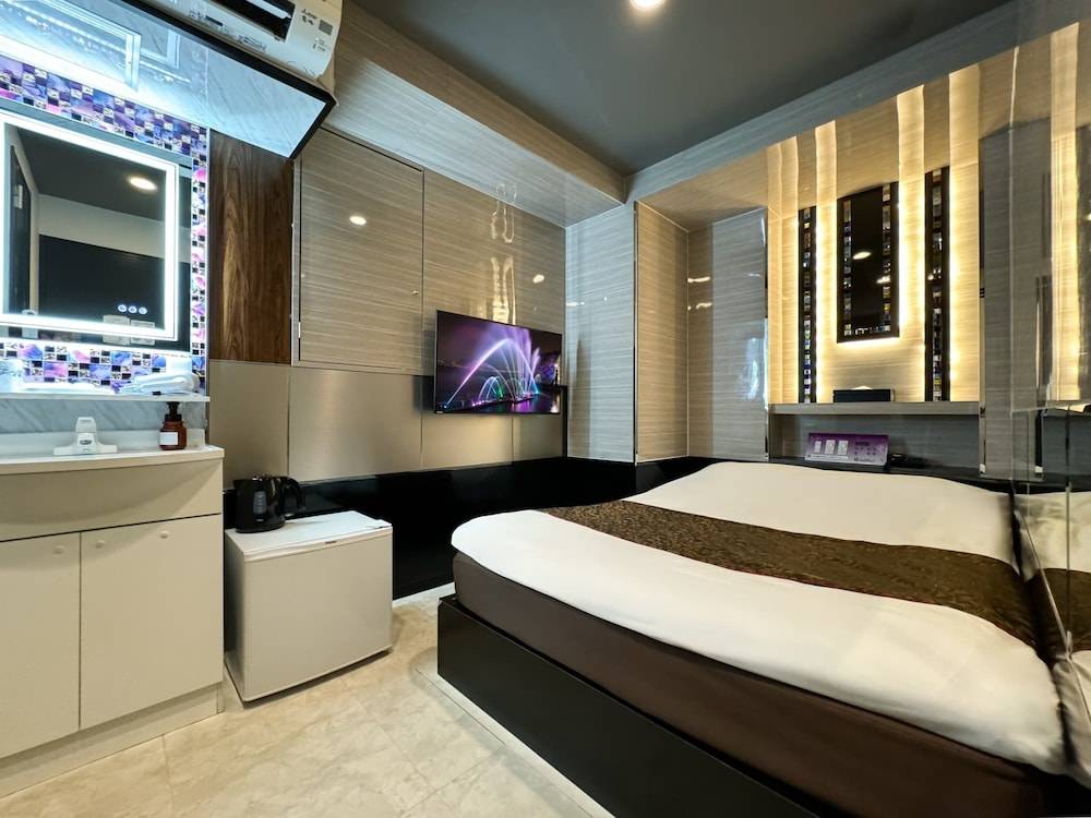 Hotel Amethyst 2