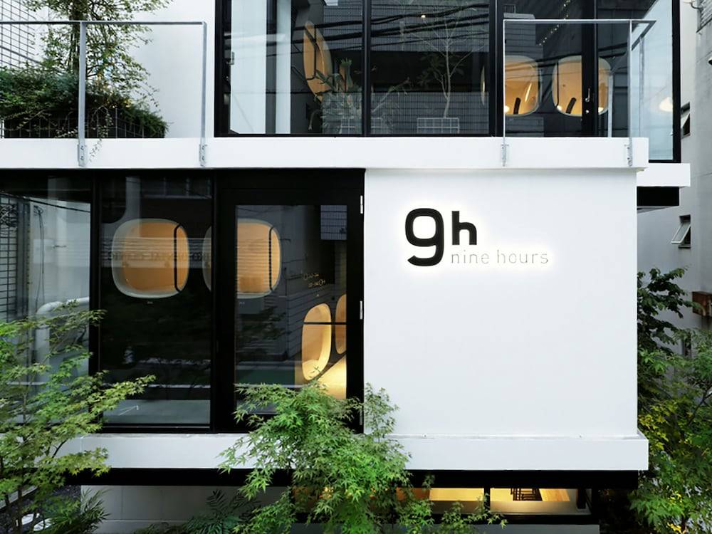 9h nine hours Akasaka 1