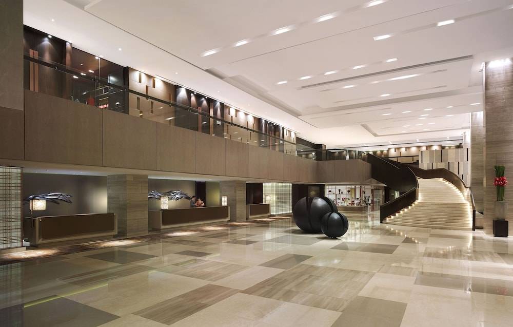 New World Makati Hotel, Manila 2