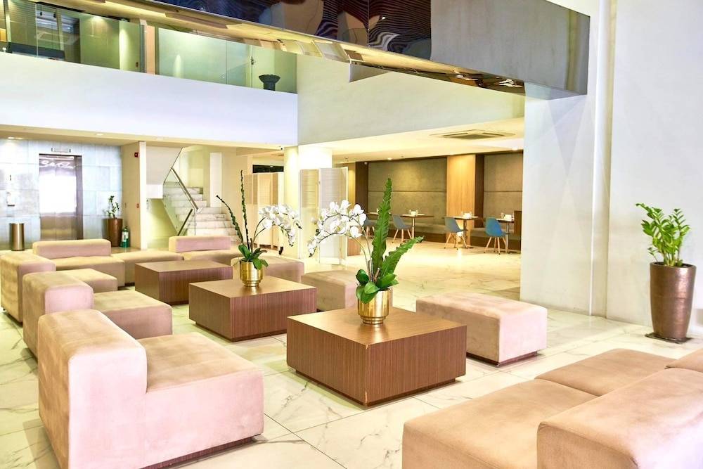 Ramada Encore by Wyndham Makati 2