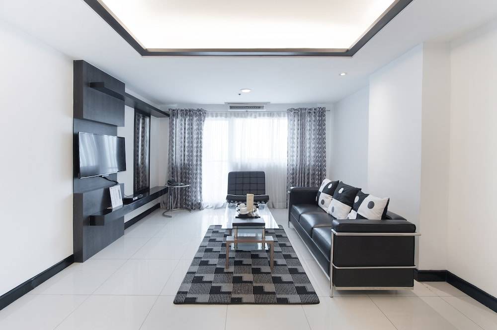 Y2 Residence Hotel Managed by HII 1