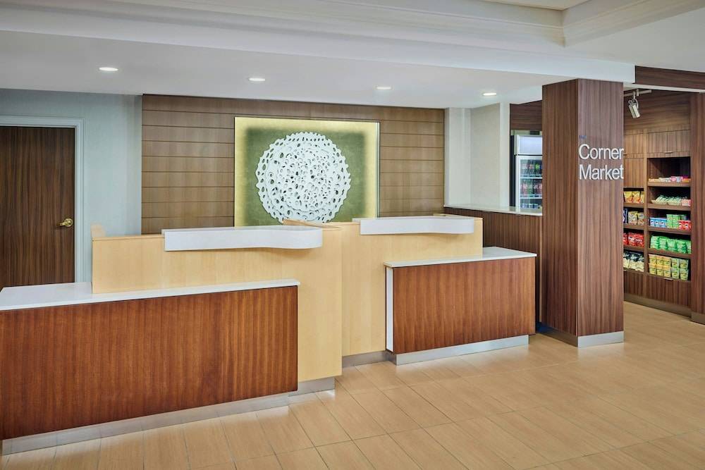 Fairfield Inn & Suites by Marriott Ottawa Kanata 2