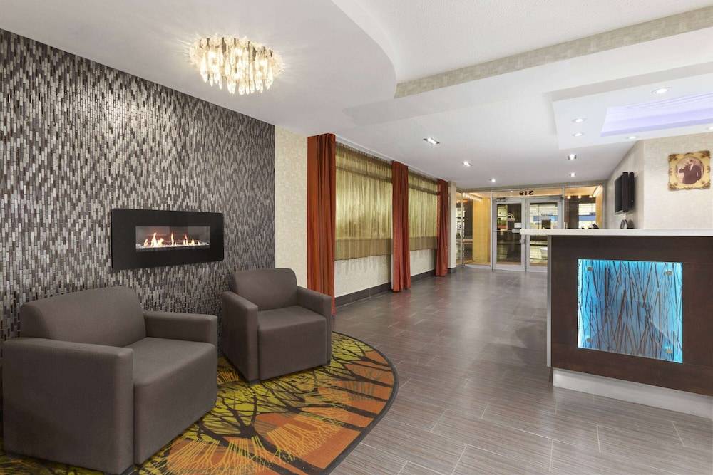 Days Inn by Wyndham Ottawa 2