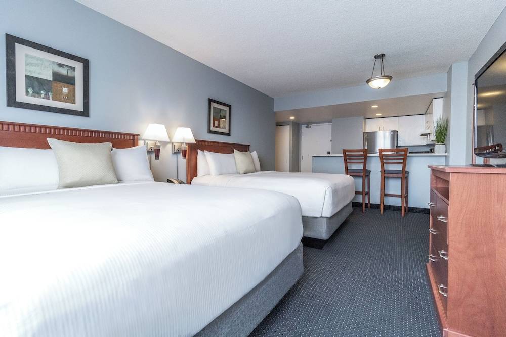Hotel Saint-Laurent Montreal 1