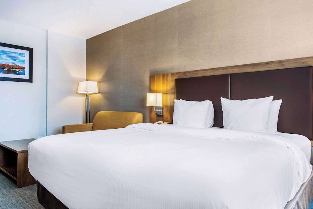 Quality Hotel Dorval Aeroport 1