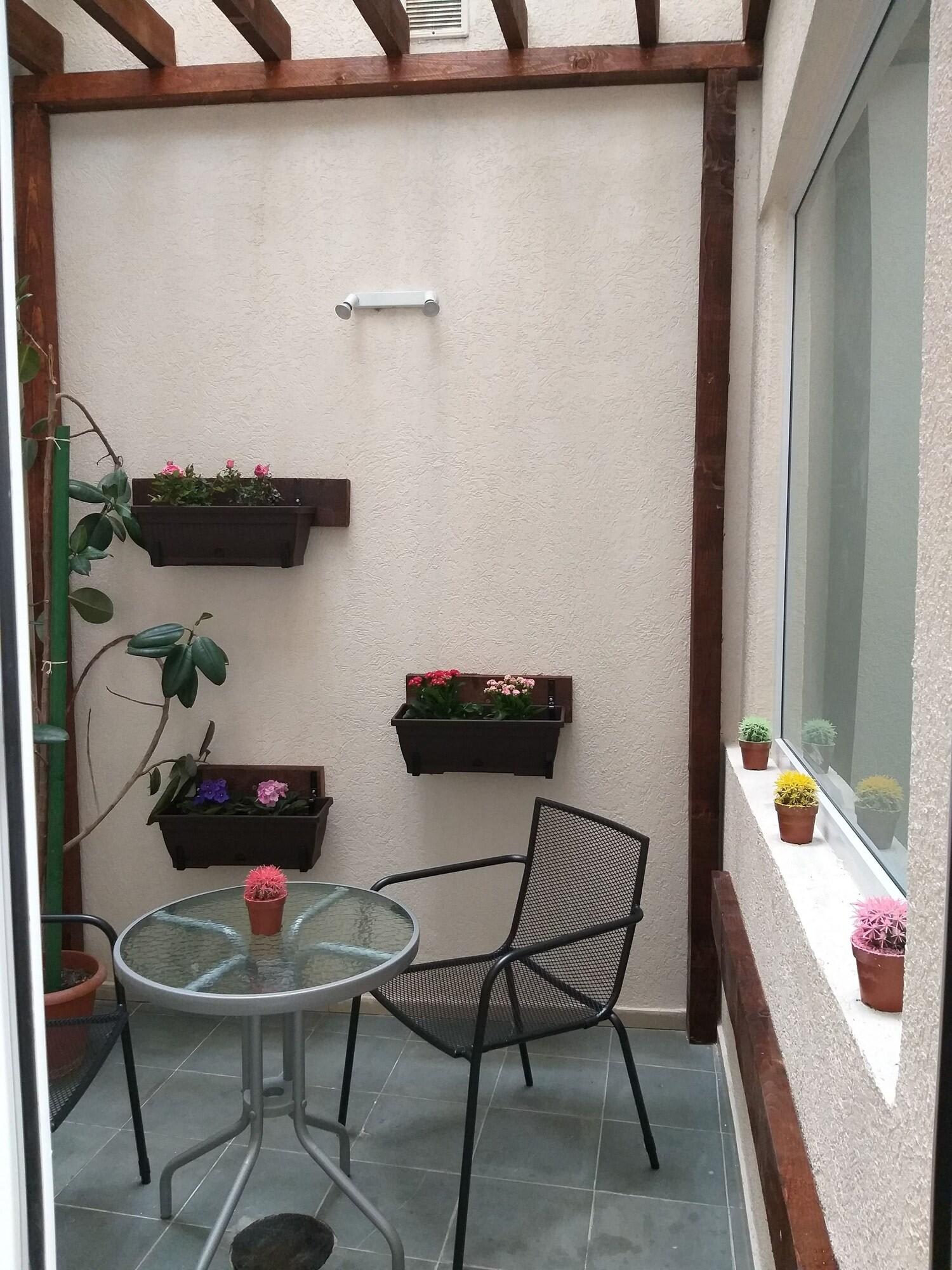 Tranzzit Hotel 1