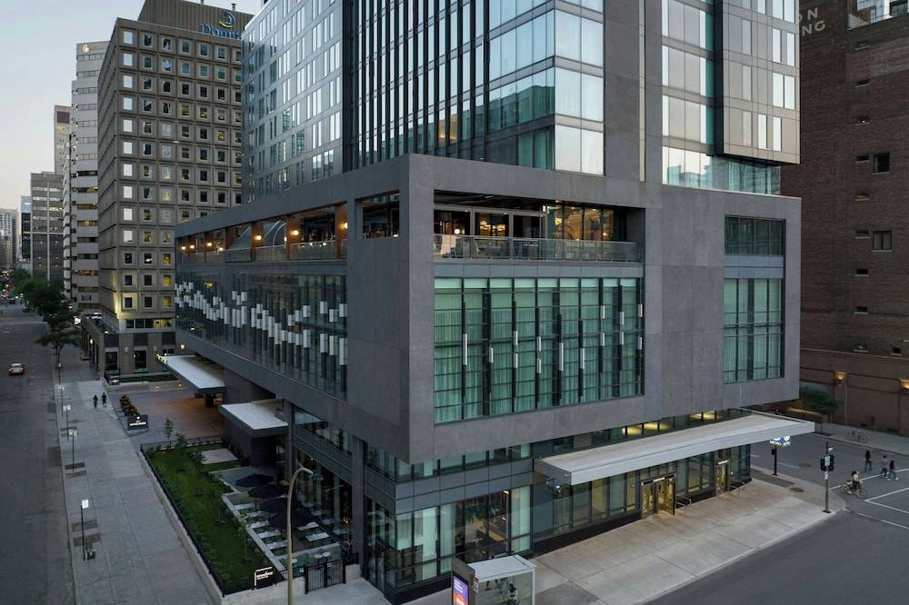HONEYROSE Hotel, Montreal, a Tribute Portfolio Hotel 1