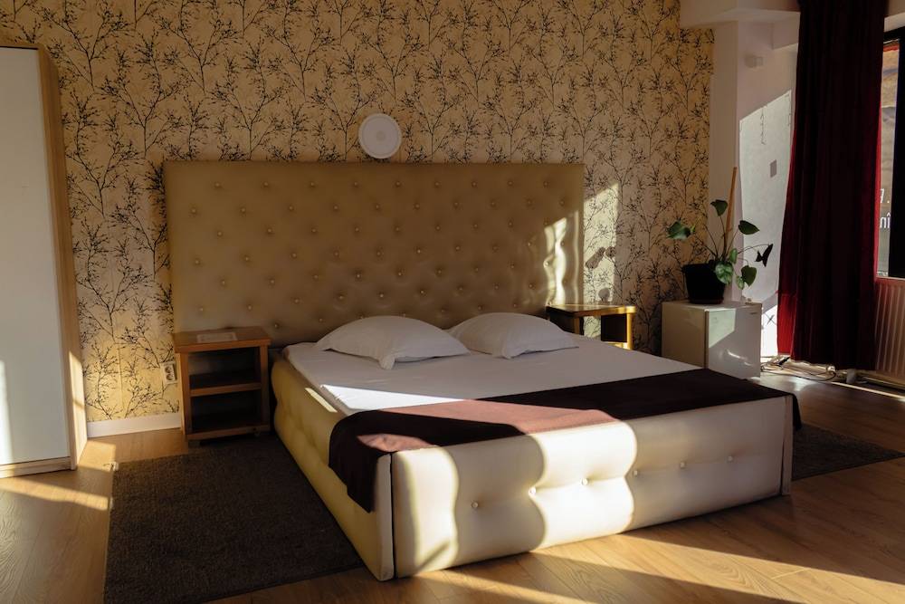 Hotel Funnytime 1