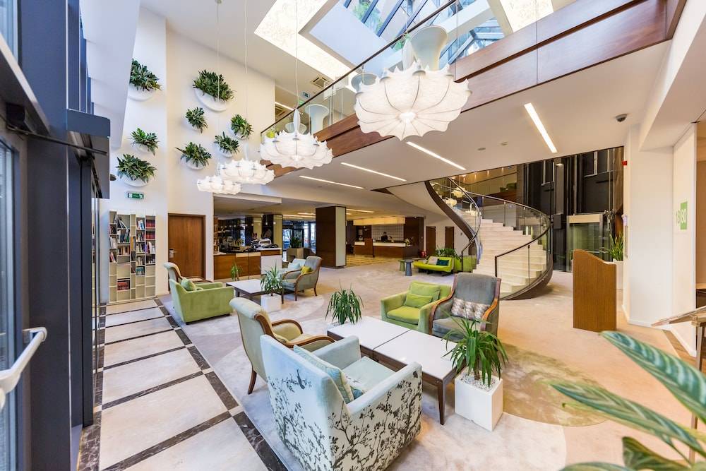 Capital Plaza Hotel 1