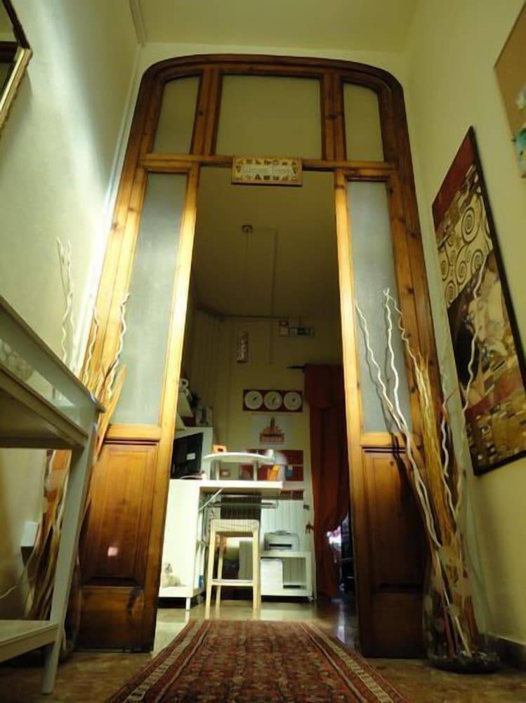 Hostel Pisa Tower 1
