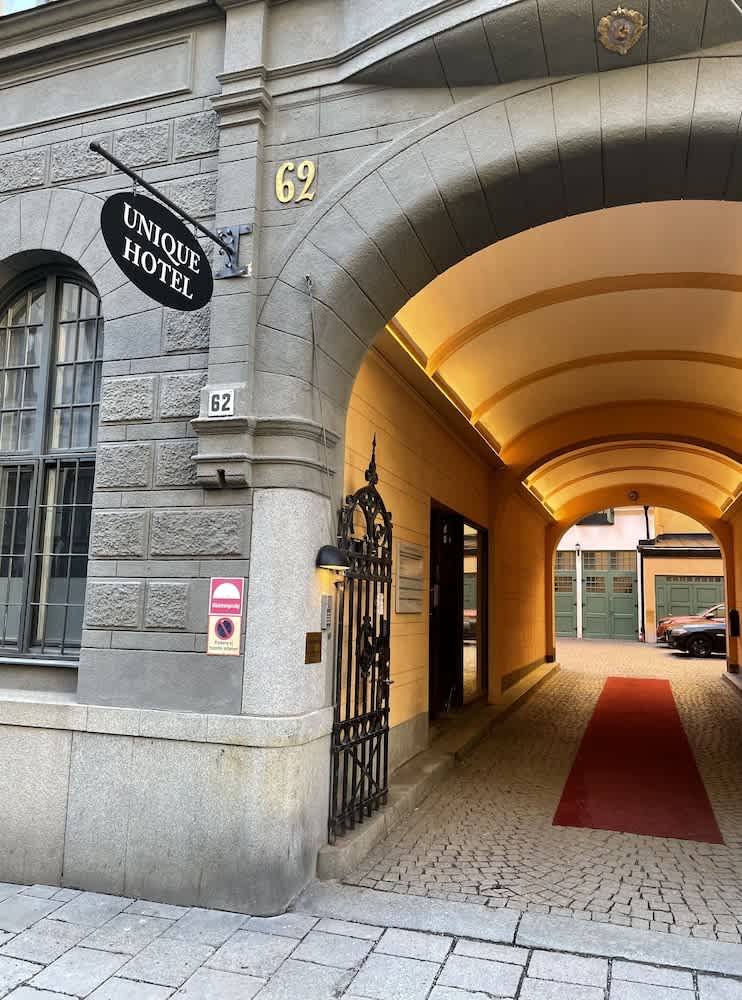 Unique Hotel 2