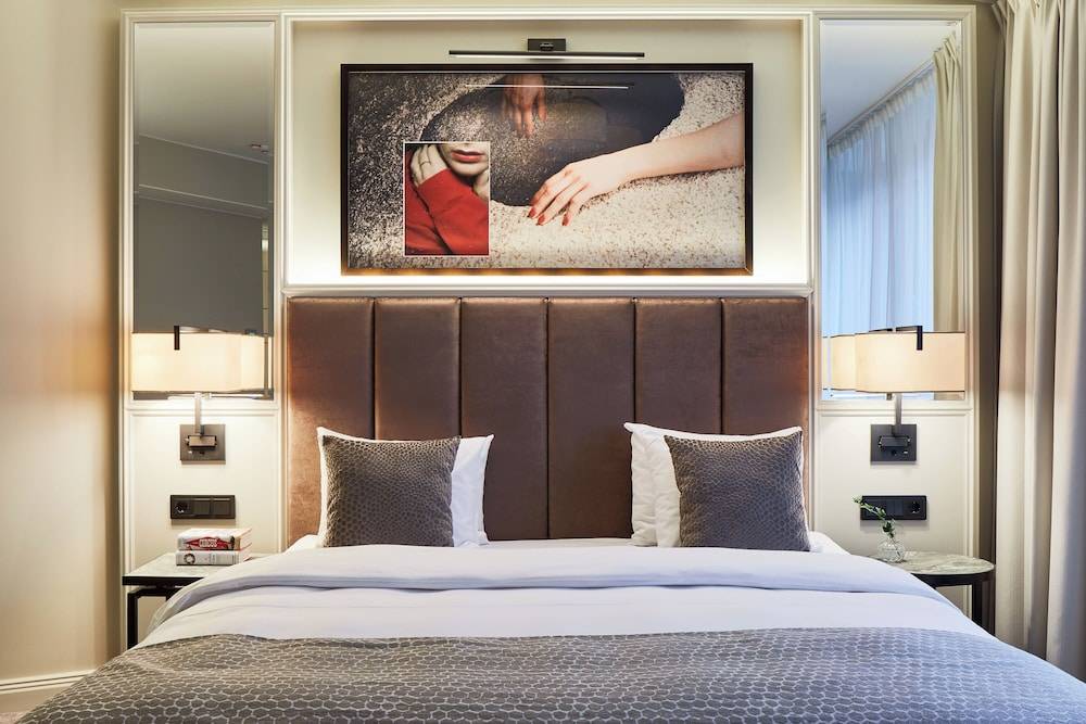 Bank Hotel, a Member of Small Luxury Hotels 1