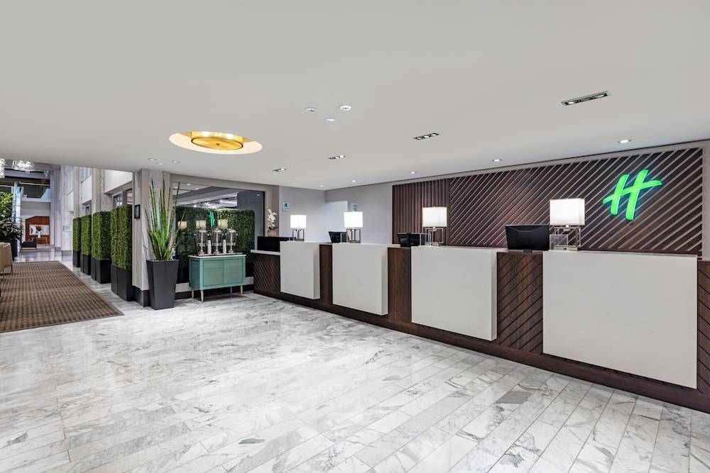 Holiday Inn TORONTO DOWNTOWN CENTRE by IHG 2