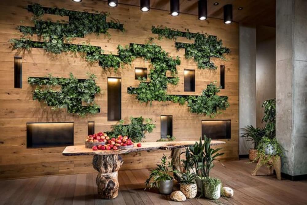 1 Hotel Toronto 2