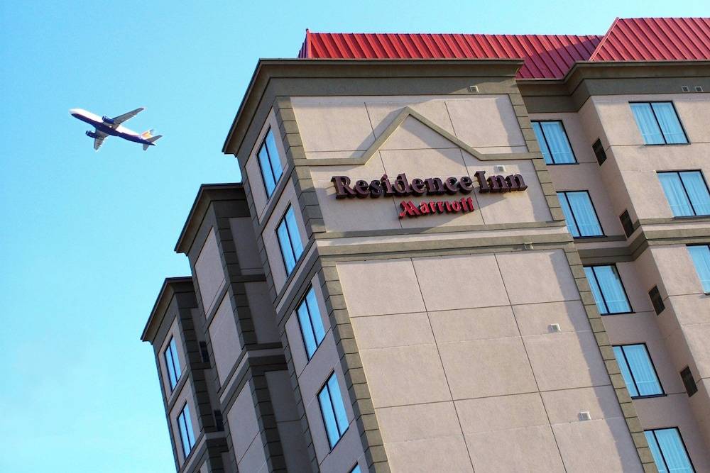 Residence Inn by Marriott Toronto Airport 1