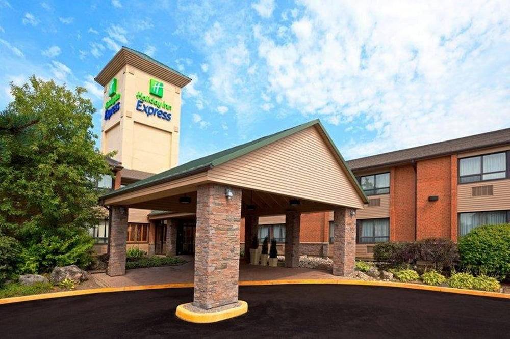 Holiday Inn Express Toronto East - Scarborough By IHG 1