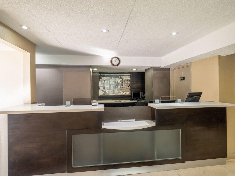 Super 8 by Wyndham Toronto East ON 2