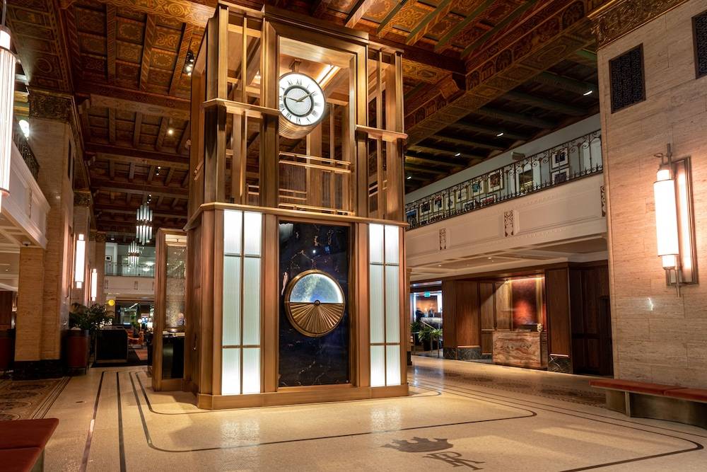 Fairmont Royal York Hotel 2