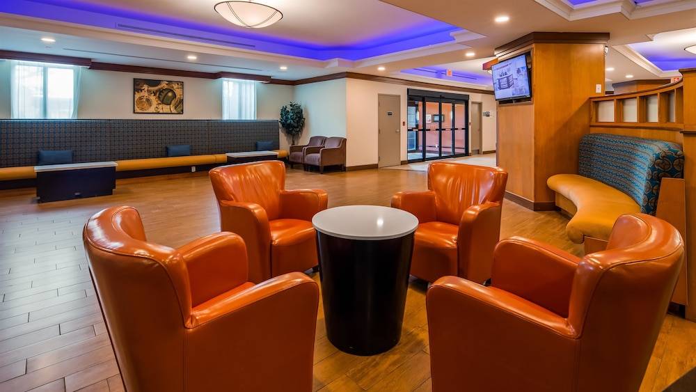 Best Western Premier Toronto Airport Carlingview Hotel 2