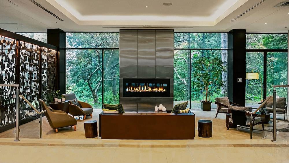 Crowne Plaza Toronto North York by IHG 1