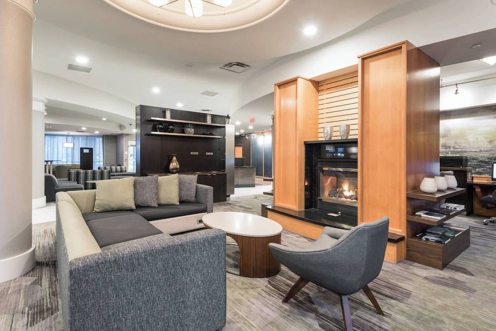 Courtyard by Marriott Toronto Vaughan 1